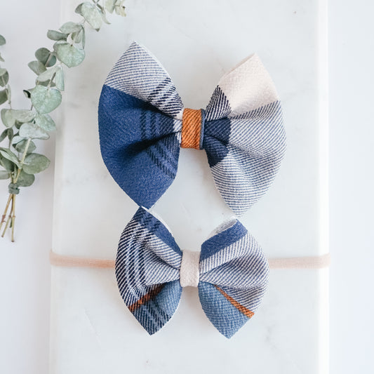Liverpool Bow - Navy Tartan